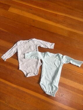 Two Carters onesies bodysuits 6-9M cotton